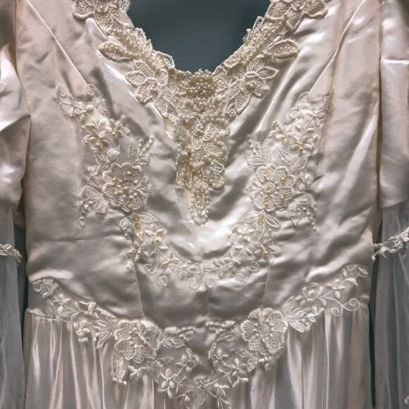 ZOMBIE Dead Corpse Bride, Halloween Wedding Dress, DAMAGED, Vintage Haunting - Picture 4 of 15